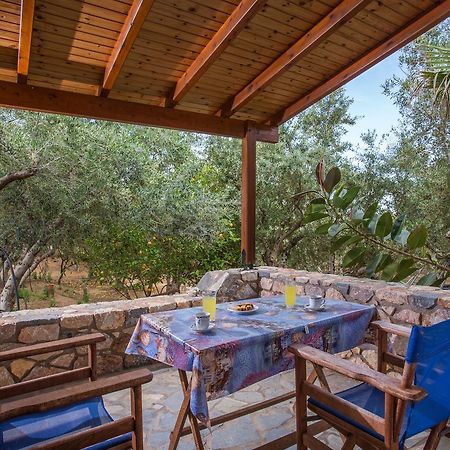 Ta Ambelakia Apartment Monemvasia Bagian luar foto