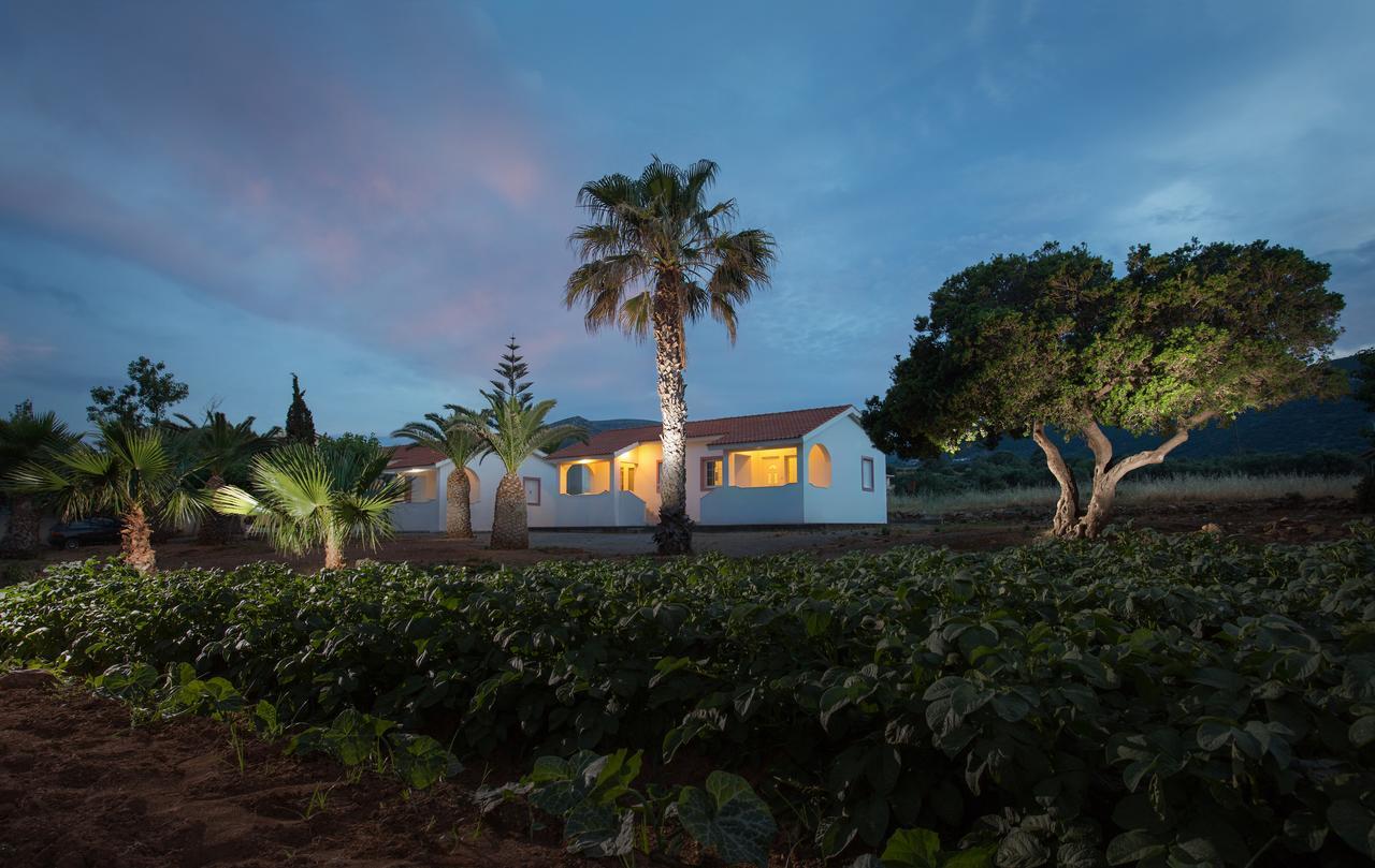 Ta Ambelakia Apartment Monemvasia Bagian luar foto