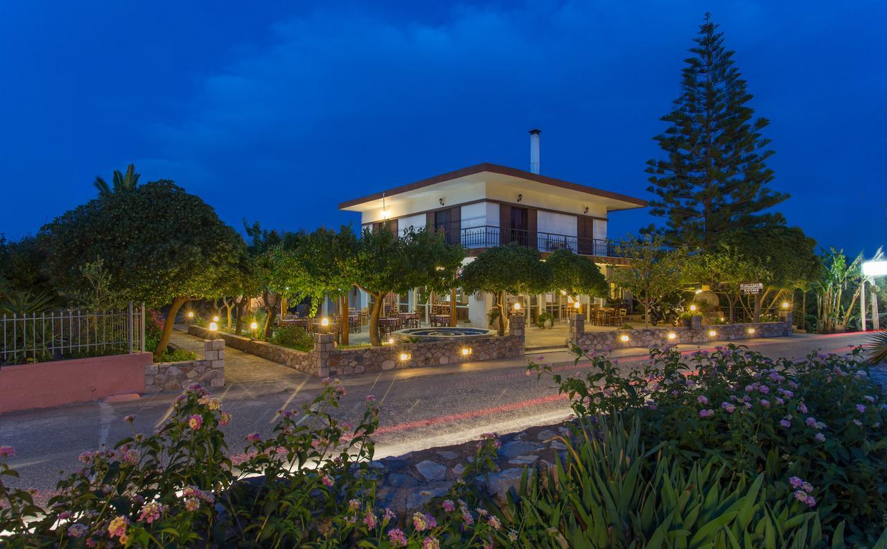 Ta Ambelakia Apartment Monemvasia Bagian luar foto