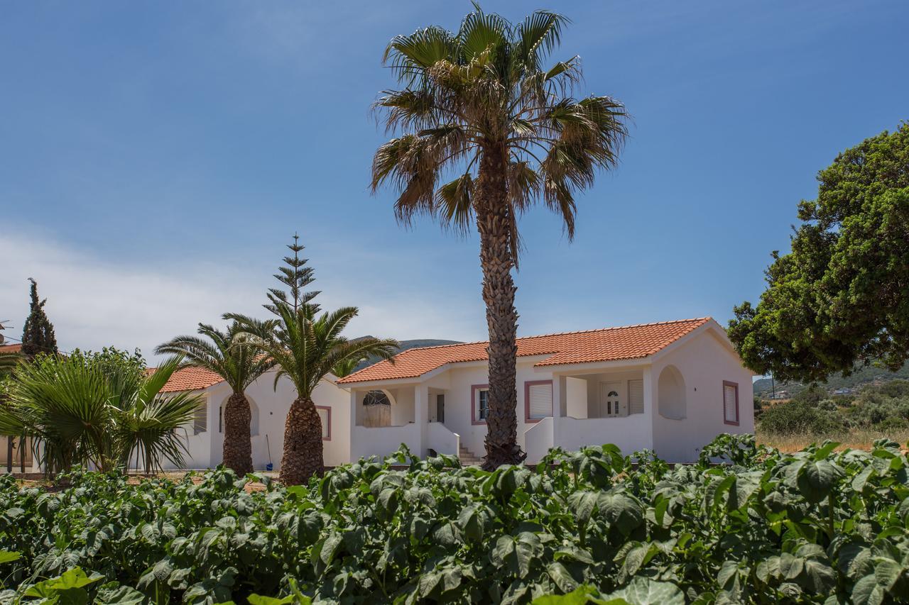 Ta Ambelakia Apartment Monemvasia Bagian luar foto