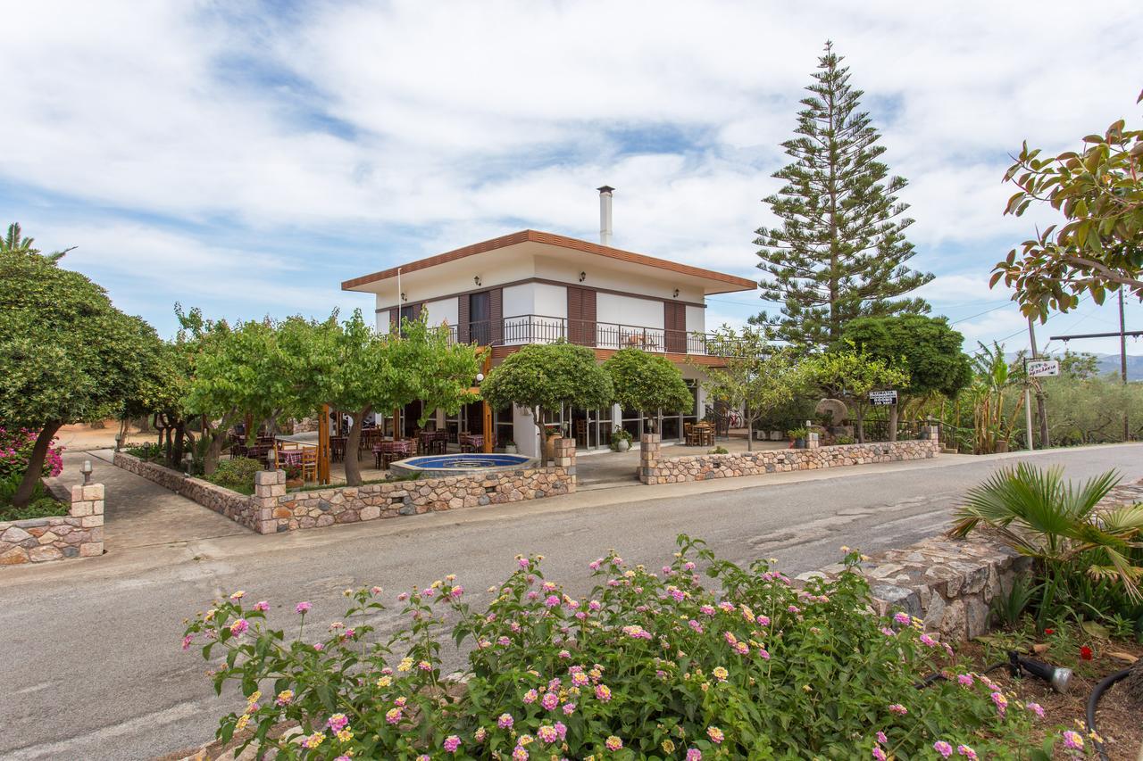 Ta Ambelakia Apartment Monemvasia Bagian luar foto