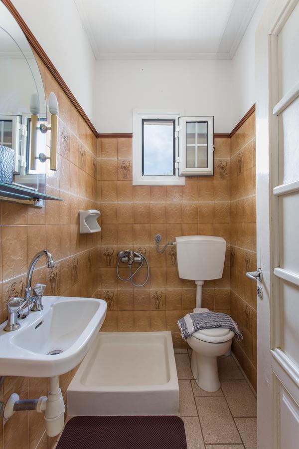 Ta Ambelakia Apartment Monemvasia Bagian luar foto